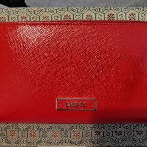 DKNY wallet